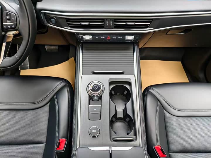 Фото 20 - Ford Explorer