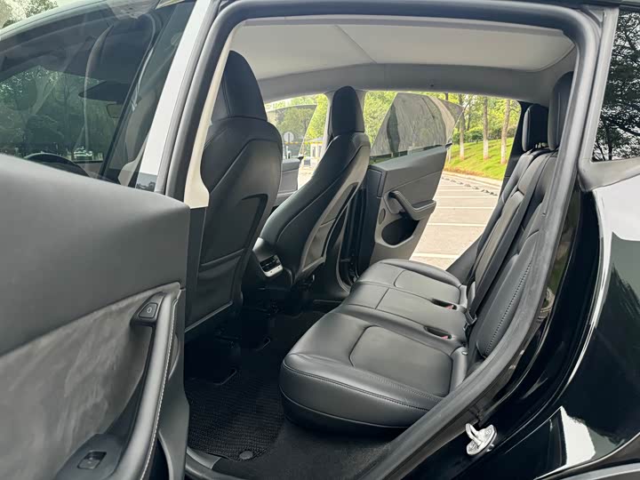 Фото 9 - Tesla Model Y