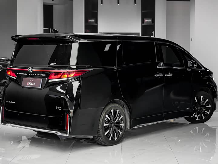Фото 4 - Toyota Vellfire