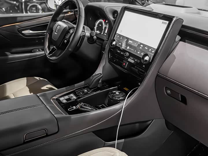 Фото 8 - Toyota Vellfire