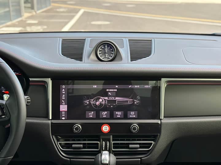 Фото 11 - Porsche Macan