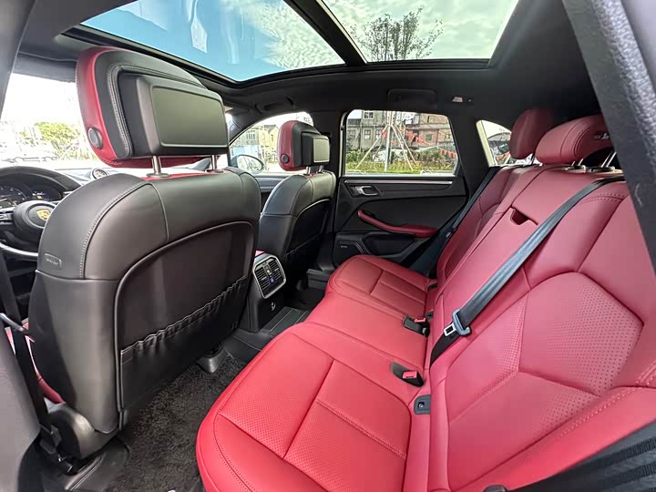 Фото 8 - Porsche Macan