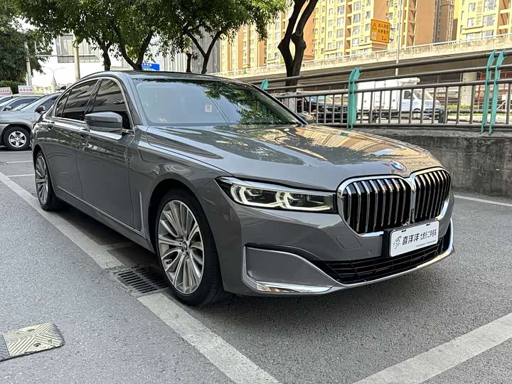 Фото 7 - BMW 7 Series