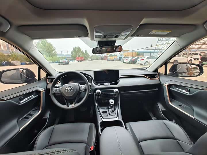 Фото 6 - Toyota Wildlander