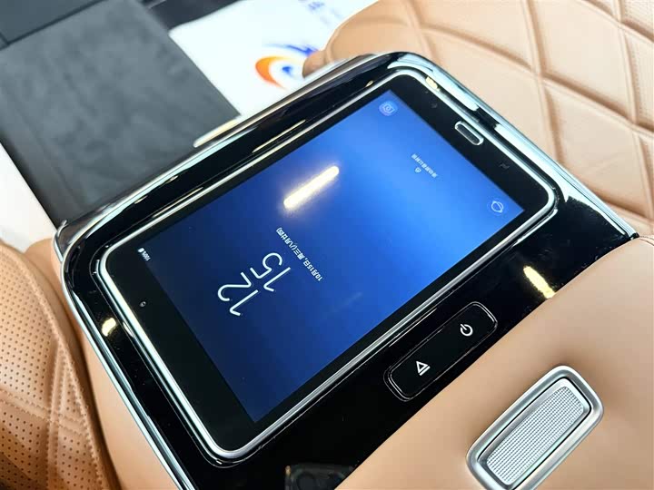 Фото 15 - Mercedes-Benz Maybach S-Class