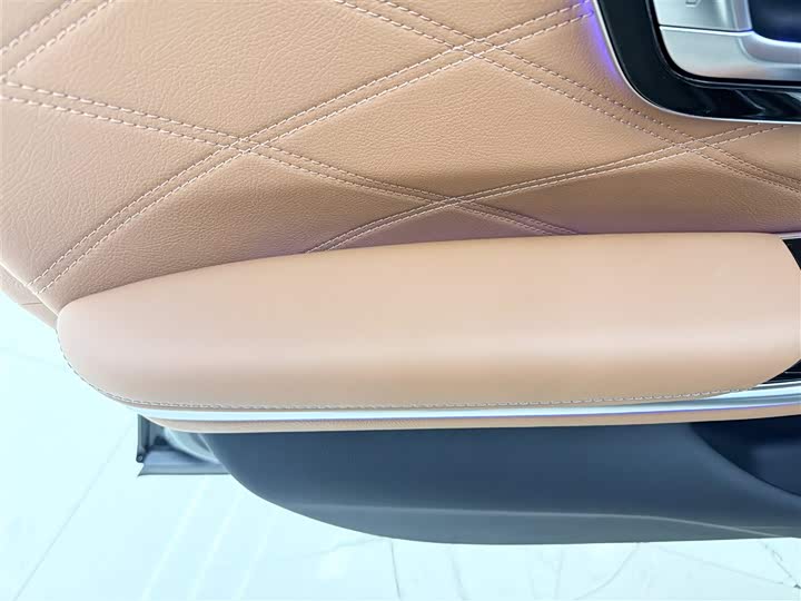 Фото 20 - Mercedes-Benz Maybach S-Class