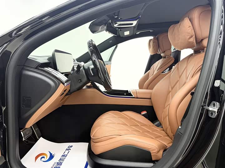 Фото 4 - Mercedes-Benz Maybach S-Class