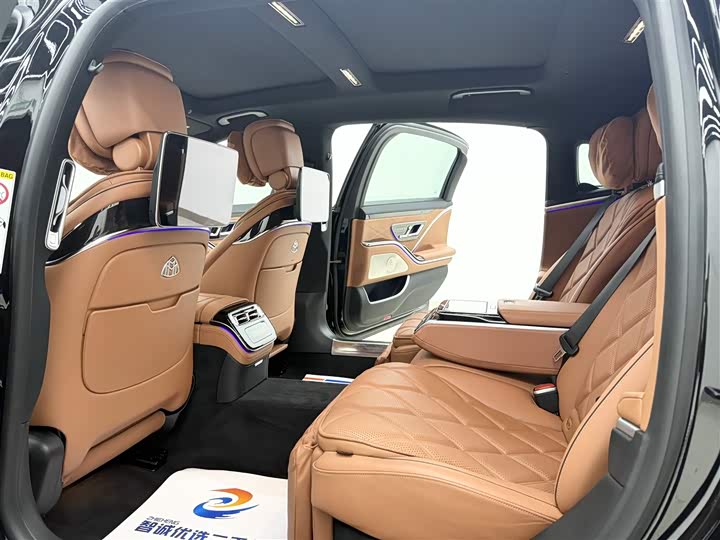 Фото 6 - Mercedes-Benz Maybach S-Class