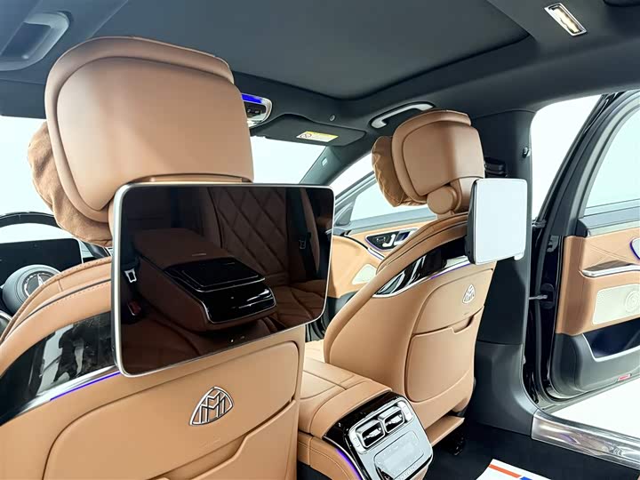 Фото 7 - Mercedes-Benz Maybach S-Class