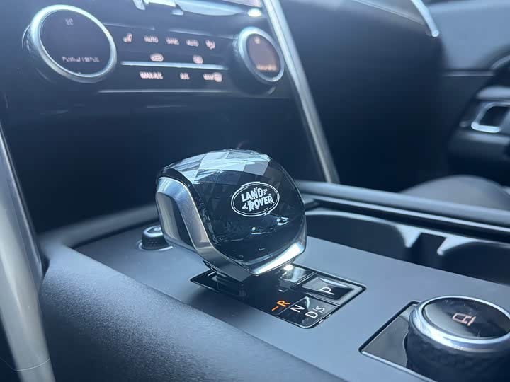 Фото 8 - Land Rover Discovery