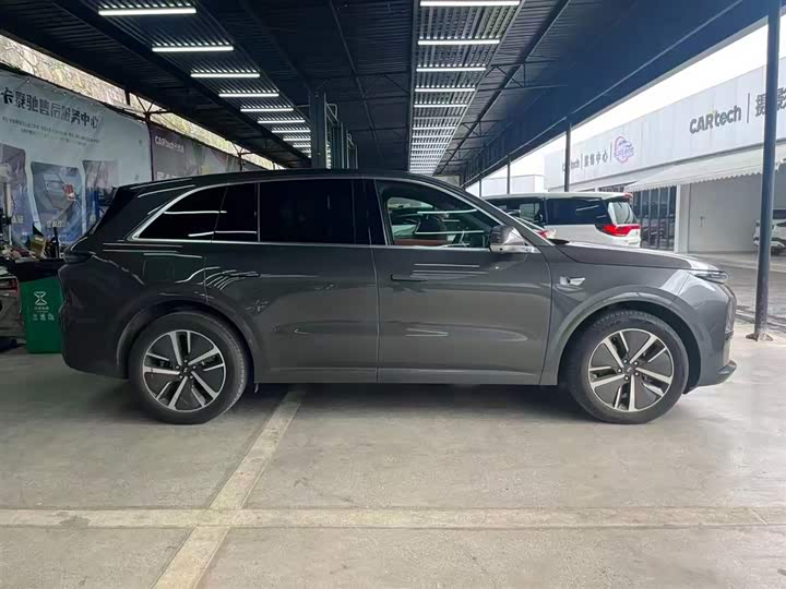 Фото 7 - LiXiang L6