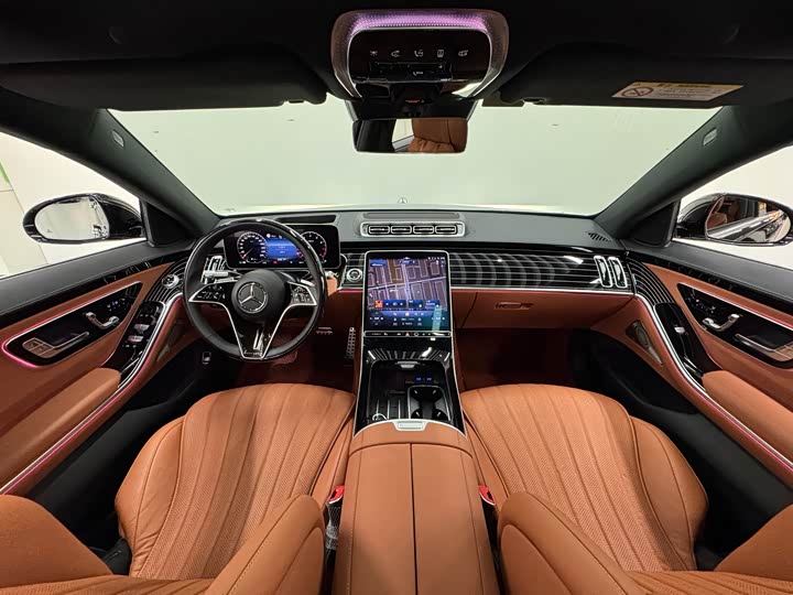 Фото 17 - Mercedes-Benz S-Class