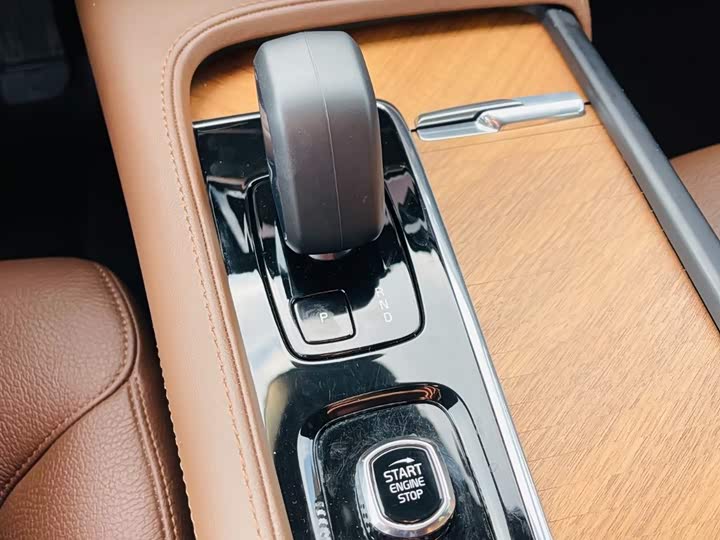 Фото 26 - Volvo S90