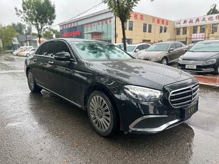 Фото 2 - Mercedes-Benz E-Class