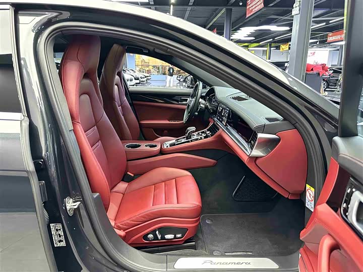 Фото 6 - Porsche Panamera