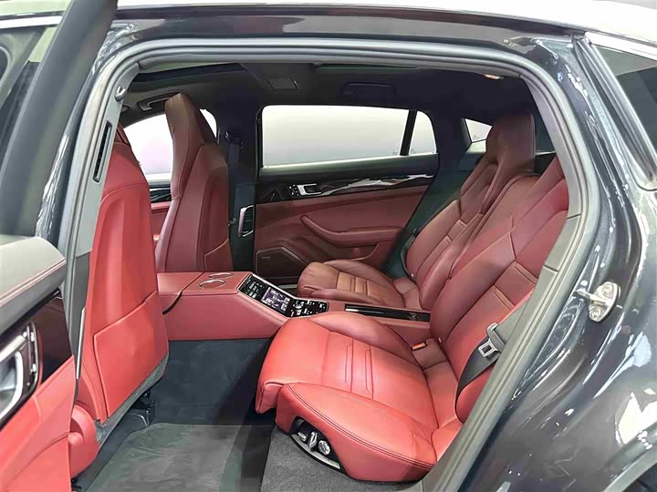 Фото 8 - Porsche Panamera