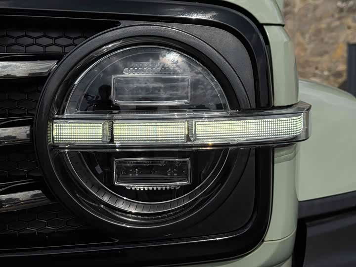 Фото 4 - Tank 300