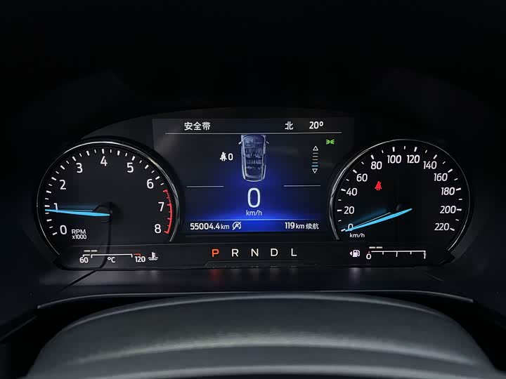 Фото 10 - Ford Escape