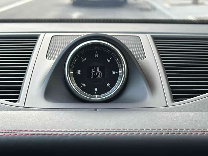 Фото 10 - Porsche Macan