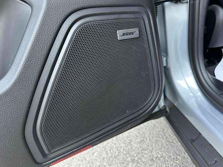 Фото 11 - Porsche Macan