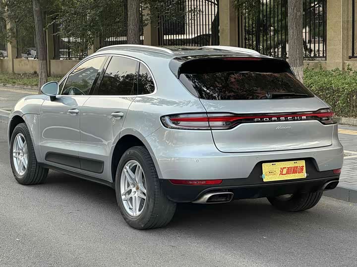 Фото 19 - Porsche Macan