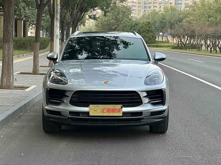 Фото 2 - Porsche Macan