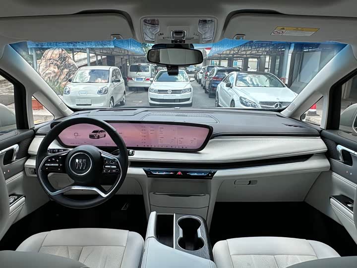 Фото 5 - Buick GL8 Hybrid