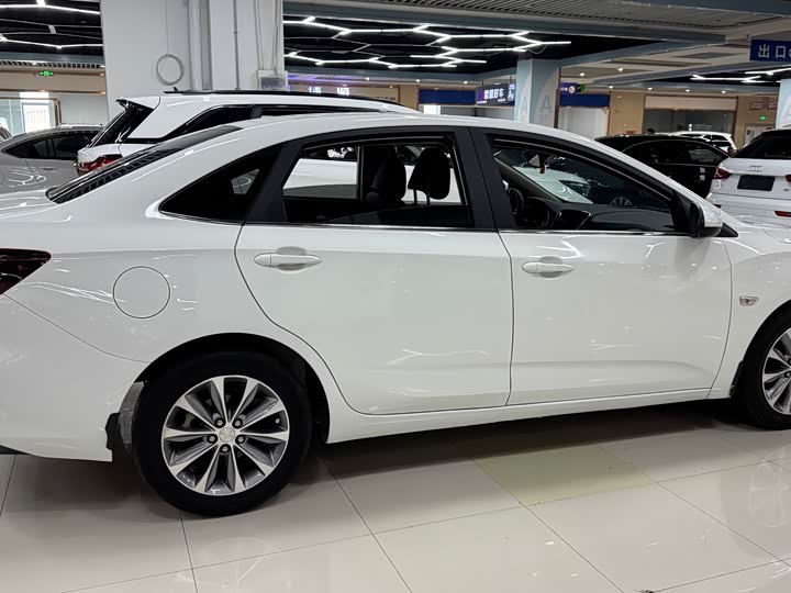 Фото 4 - Chevrolet Monza