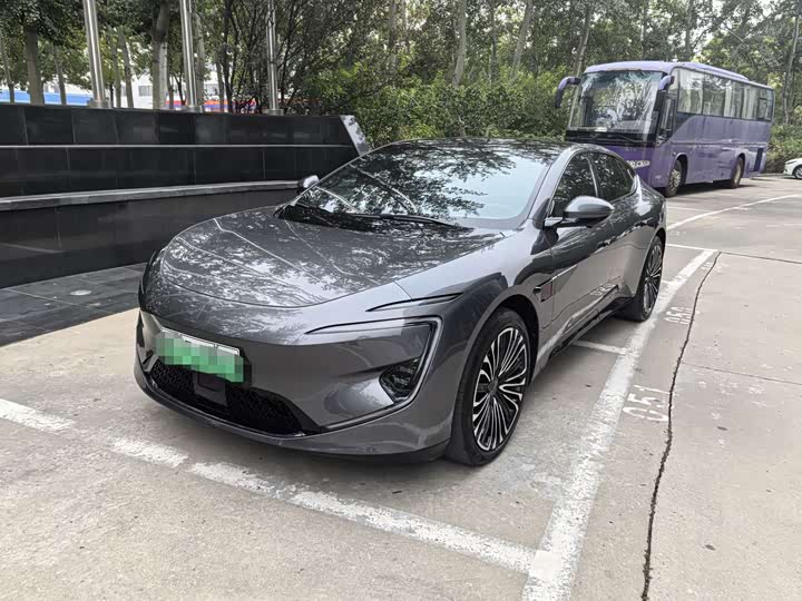 Фото 1 - Avatr 12