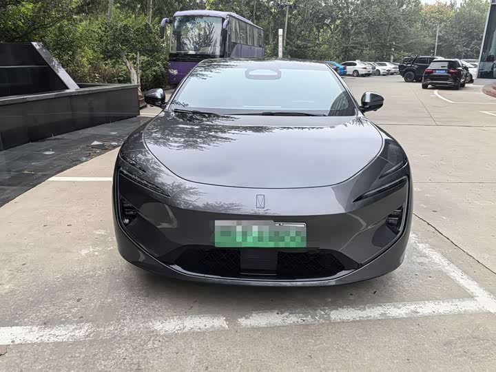 Фото 2 - Avatr 12