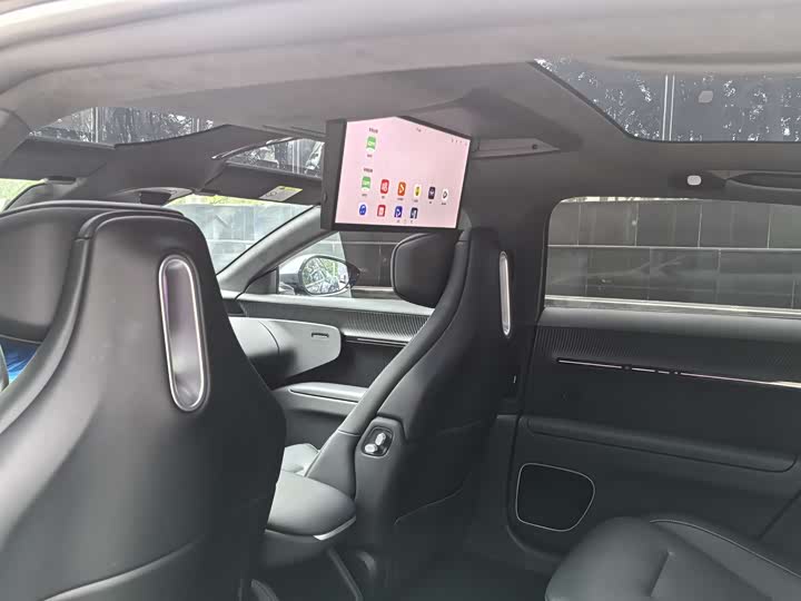 Фото 6 - Avatr 12