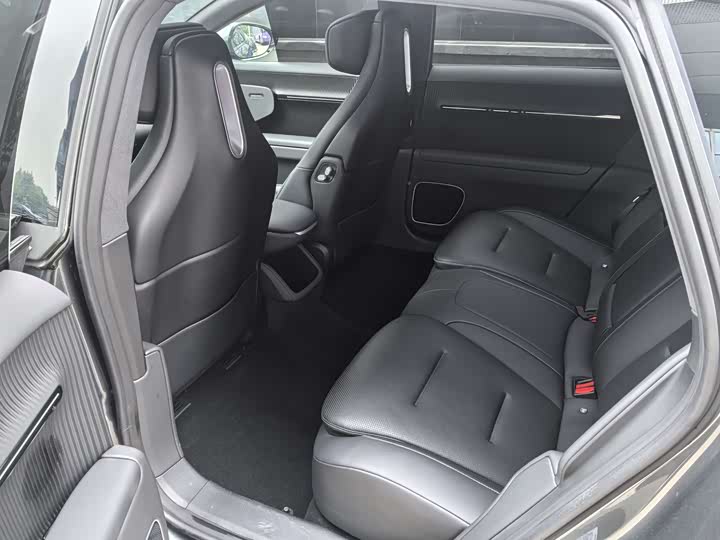 Фото 7 - Avatr 12