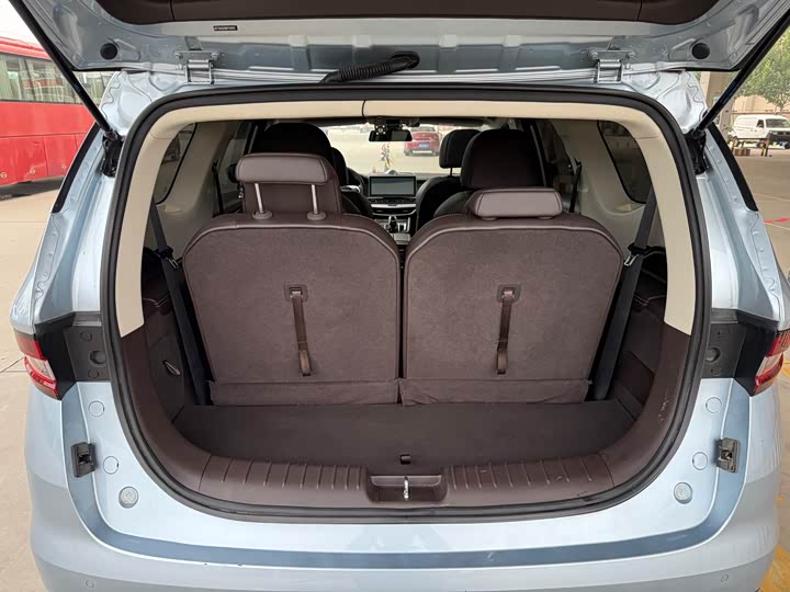 Фото 8 - Geely Jiaji