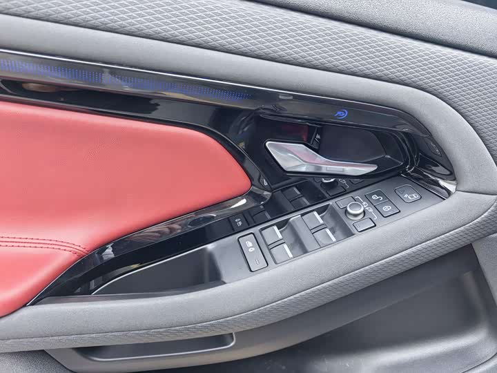 Фото 8 - Land Rover Range Rover Evoque L