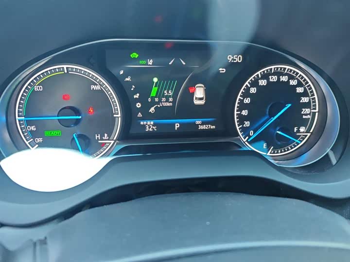 Фото 5 - Toyota Harrier