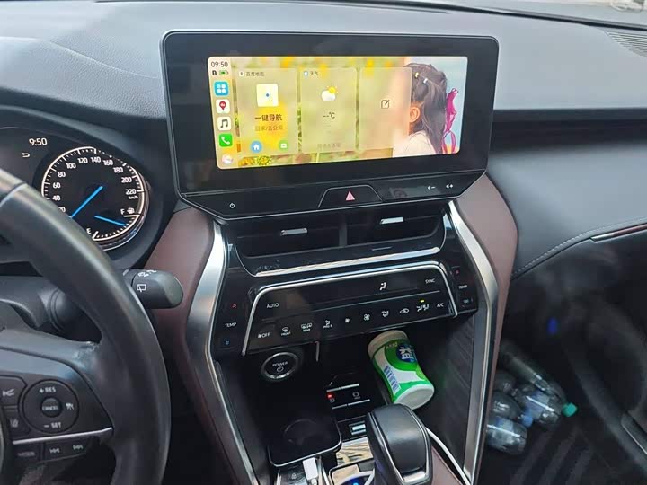 Фото 6 - Toyota Harrier