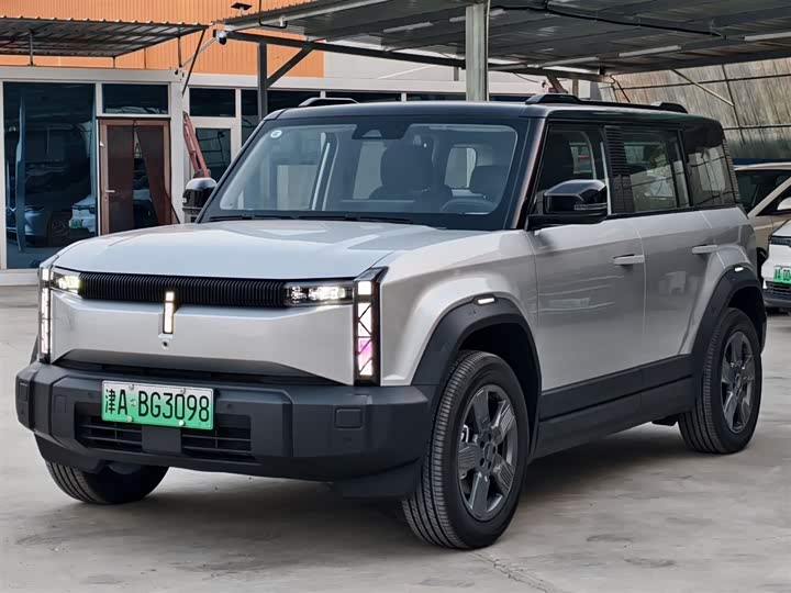 Фото 1 - Chery iCar 03