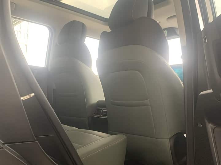 Фото 13 - Chery iCar 03