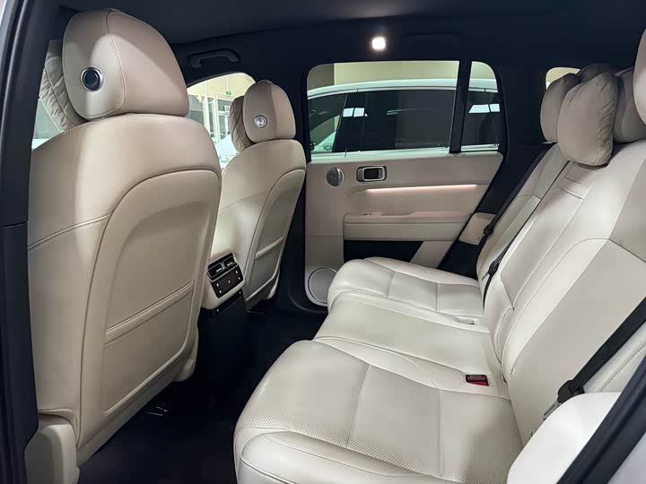 Фото 6 - LiXiang L6