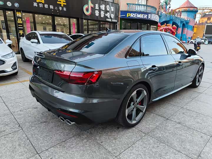 Фото 8 - Audi S4