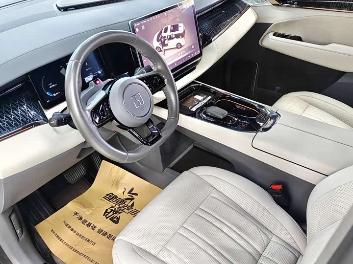 Фото 7 - Zeekr 009