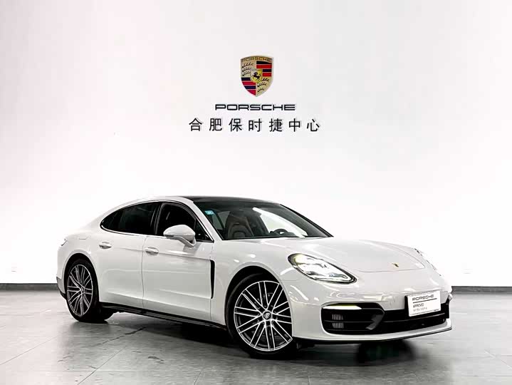 Фото 3 - Porsche Panamera