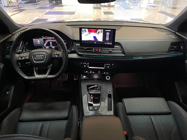 Фото 15 - Audi Q5L