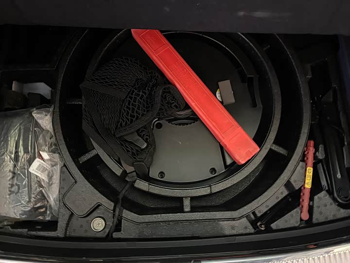 Фото 19 - Audi Q5L