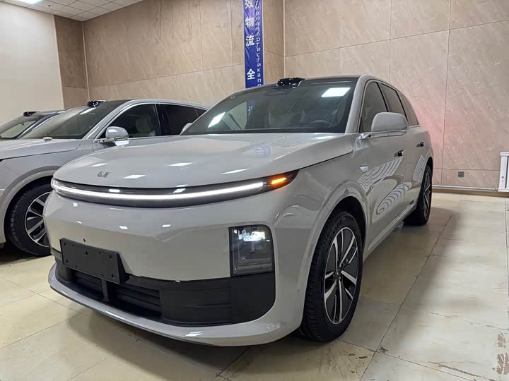 Фото 1 - LiXiang L6