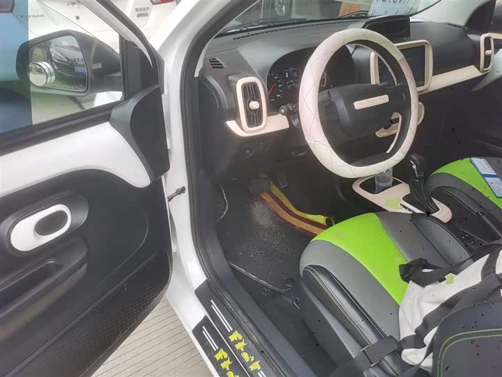 Фото 16 - Roewe Clever