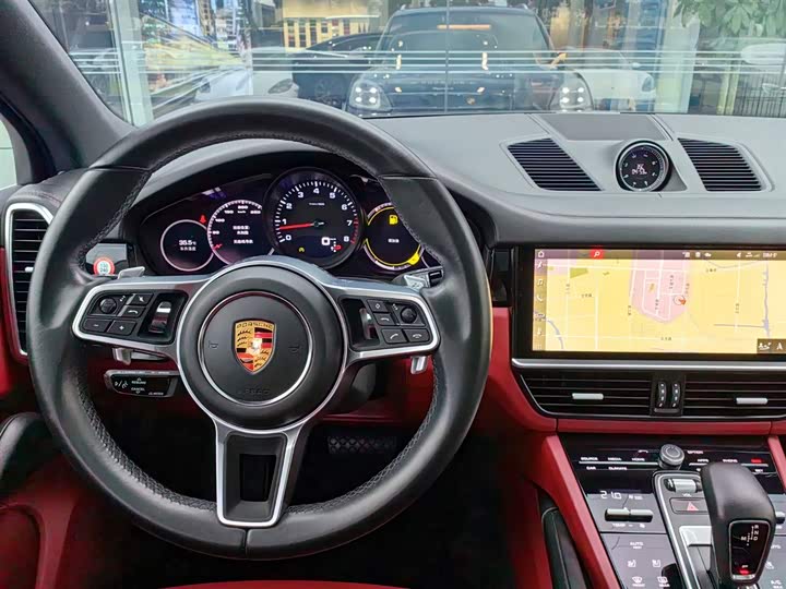 Фото 7 - Porsche Cayenne