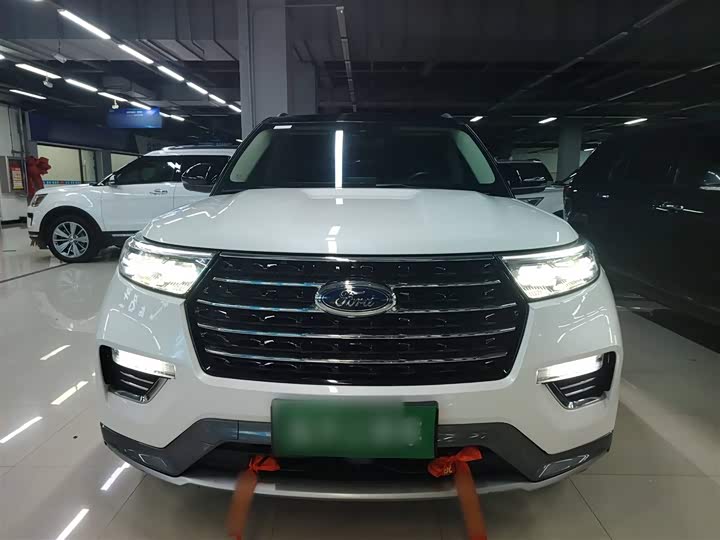 Фото 3 - Ford Explorer