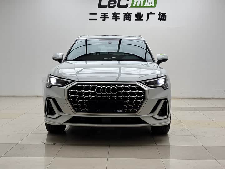 Фото 2 - Audi Q3