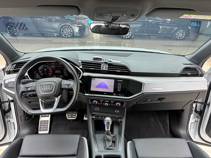 Фото 7 - Audi Q3